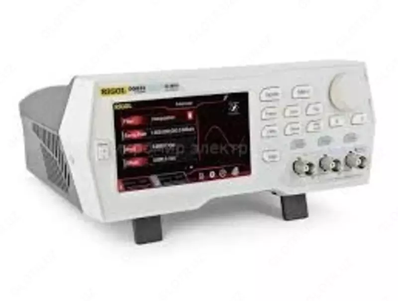 DG822 — универсальный генератор сигналов