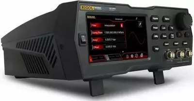 DG952 — универсальный генератор сигналов