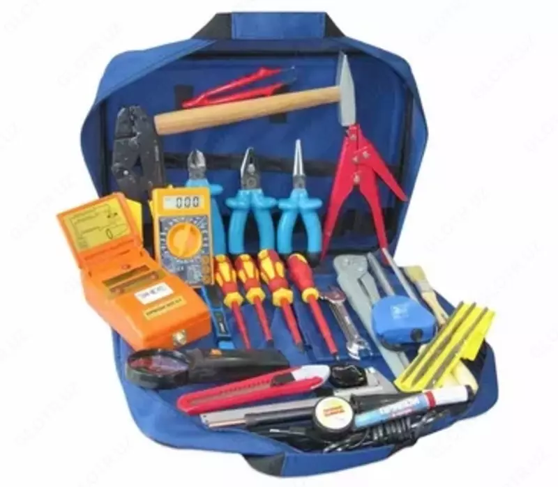 КИН-ЭХЗ-У — комплект электромонтера универсальный