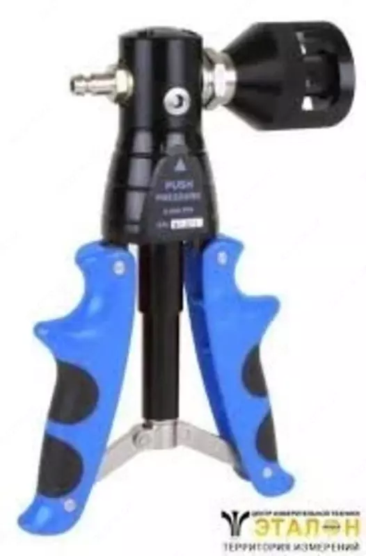 TE7090 — комплект пневматического насоса (-950мбар – 40бар) со шлангами, фурнитурой, сумкой