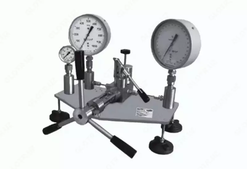 ГУСК — гидравлическая установка сравнительной калибровки