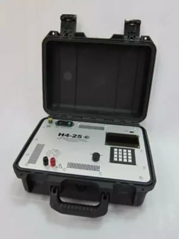 Н4-25 — калибратор тока и напряжения