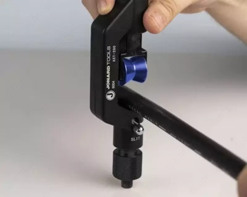 AST-200 — стриппер усиленный для разделки бронированного кабеля - от 452 000 сум