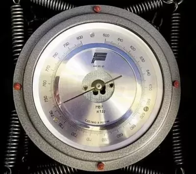 М-67 — барометр-анероид метеорологический контрольный
