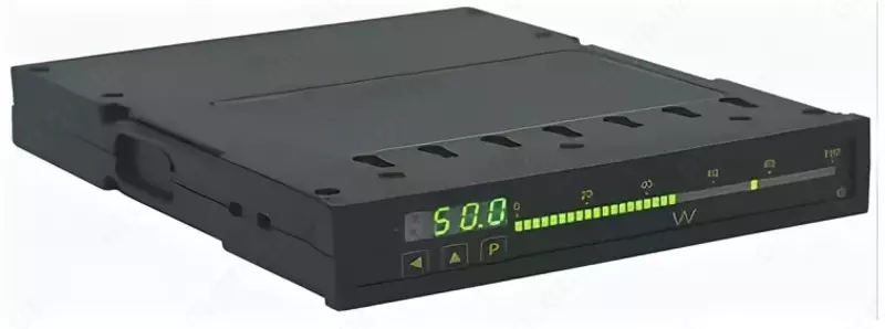 Д390Ц-1 — цифровой трехфазный измеритель мощности (ваттметр)