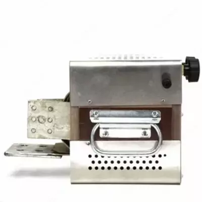 SINUS-T 7000A - o'zgaruvchan tok o'chirgichlarini sinash uchun o'rnatilgan SINUS-T 7000A - o