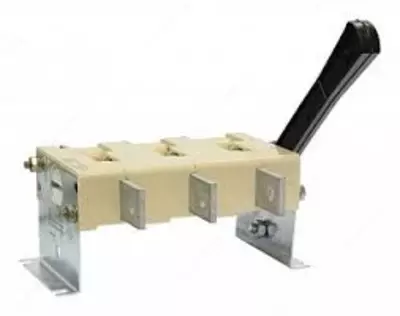 Выключатель-разъединитель ВР32-39А30220-00 УХЛ3