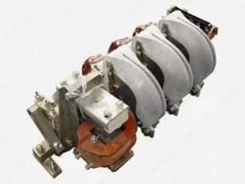 Контактор э/м КТ-6063 1000А 220В на рейке