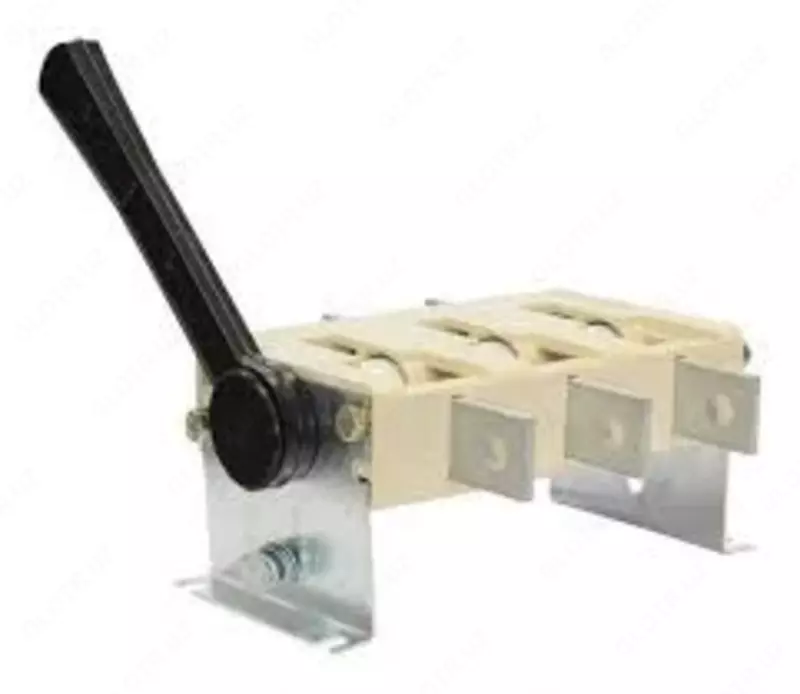 Выключатель-разъединитель ВР32И-37В31250 400А IEK - 125 000 сум