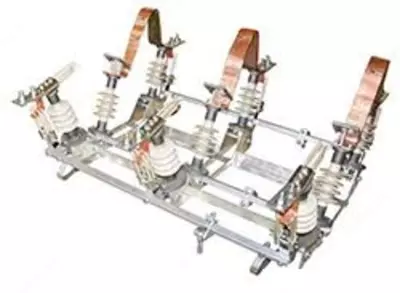 Разъединитель линейный РЛК-1б-10 IV/630 УХЛ1 с КМЧ - 15 000 сум / шт.