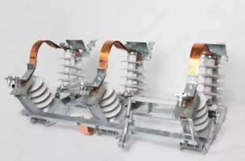 Разъединитель линейный РЛКпл-1б-IV-10/400 УХЛ1 Н=6800