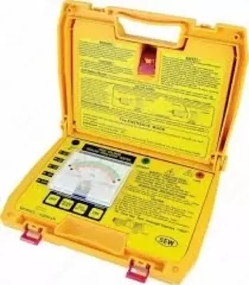 Е6-40 — мегаомметр - 12 000 сум / шт.