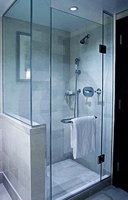 Установка душевых кабин (001)