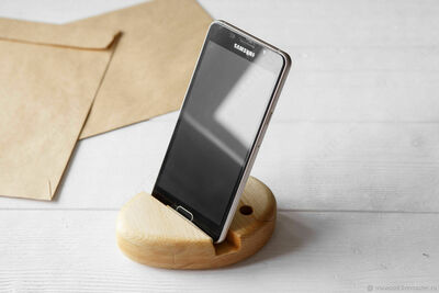 Подставки под телефон из камня