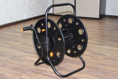 Катушка для поливных шлангов металлическая без колёс (чёрная) - Цена по запросу