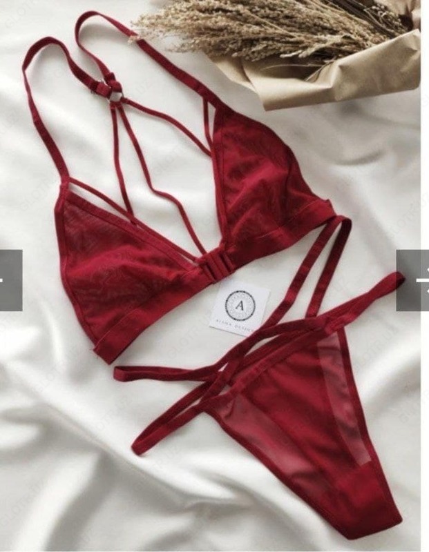 Ayollar onanizmga josuslik qiladi (haqiqiy video)