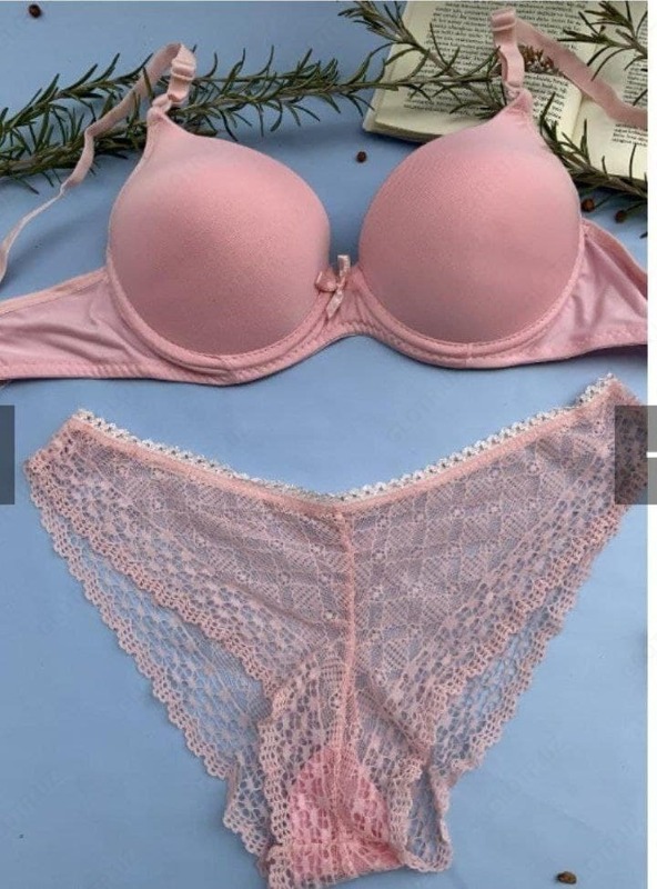 Комплект нижнего белья (розовый) - 170 000 сум