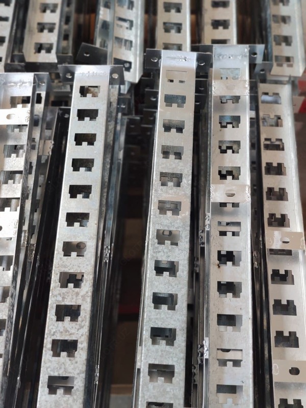 Стойки кабельные К-1154 1800мм - от {0} сум