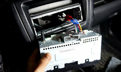 Установка магнитолы - Цена по запросу