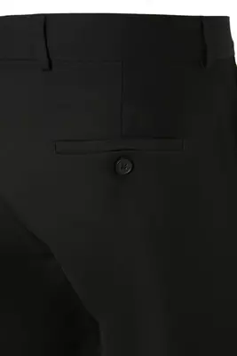 Klassik erkaklar shimlari va nimchalari