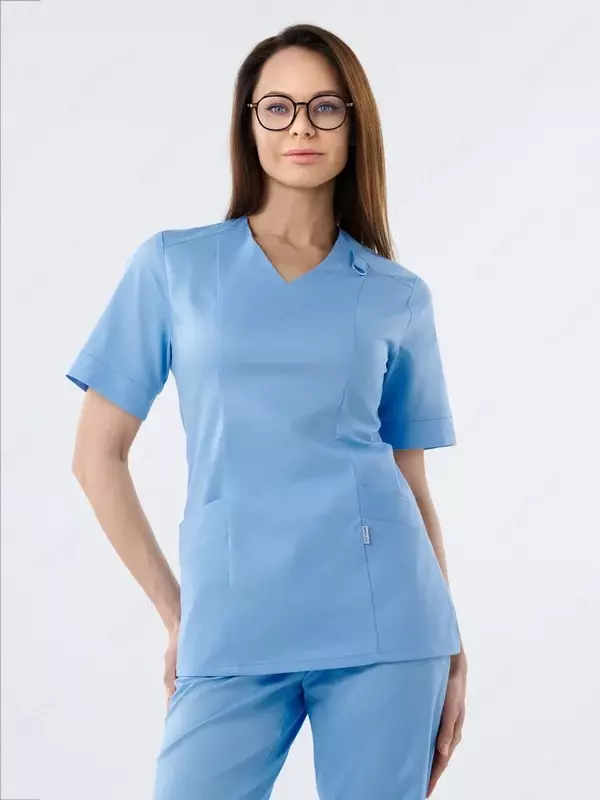 Медицинский костюм женский