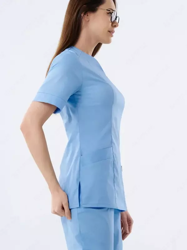 Медицинский костюм женский