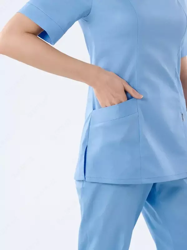 Медицинский костюм женский
