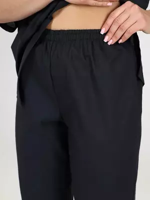 Ayollar uchun oshpaz kombinezonlari