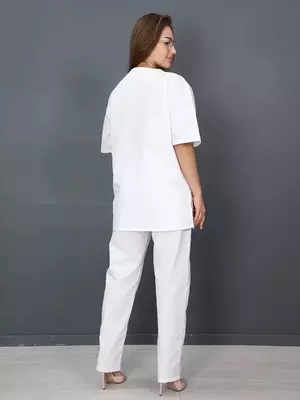 Ayollar uchun oshpaz kombinezonlari