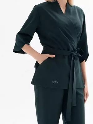 Tibbiy jarrohlik kostyum kimono