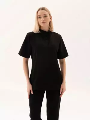 Ayollar uchun tibbiy jarrohlik kostyumi