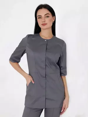 Ayollar uchun tibbiy kostyum