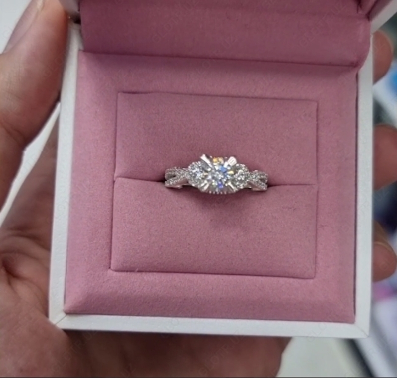 Кольцо женское вариант №.2