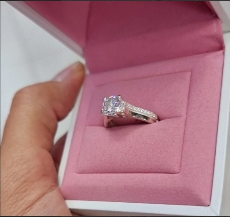 Кольцо женское вариант №.4