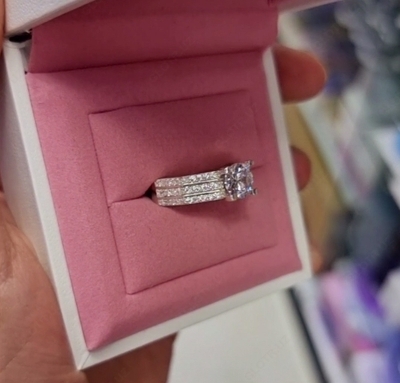 6 -sonli ayollar uzuk varianti