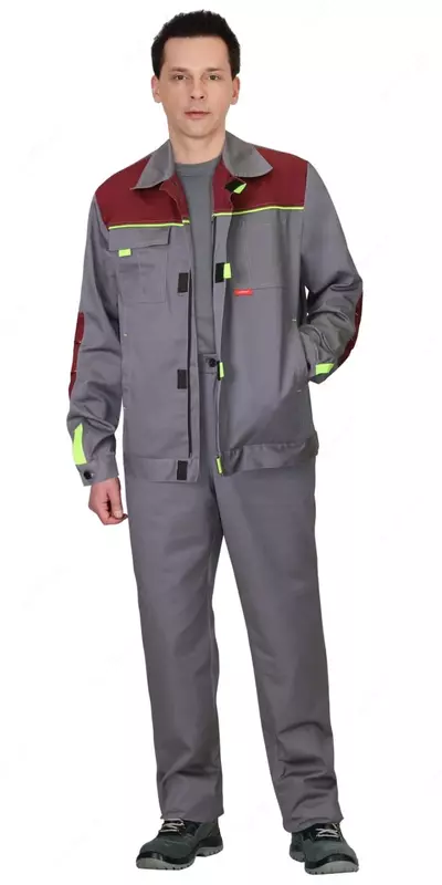 Костюм состоит из куртки и брюк.