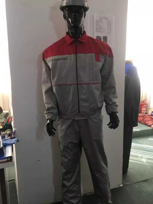 Aralash matodan tikilgan kurtka va shimlar