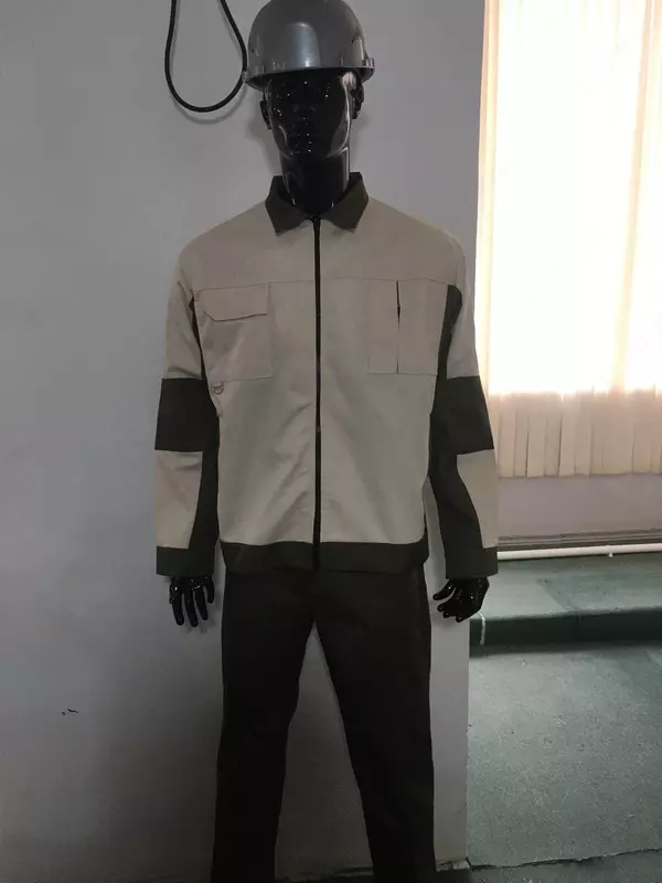 Aralash matodan tikilgan kurtka va shimlar