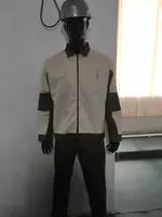 Aralash matodan tikilgan kurtka va shimlar