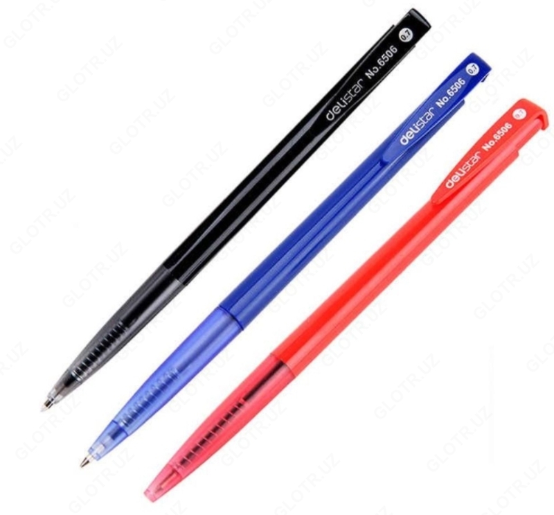 Ota-onalar uyda bolmaganda, shahvoniy opa bilan birodarning onlayn pornosini tomosha qiling