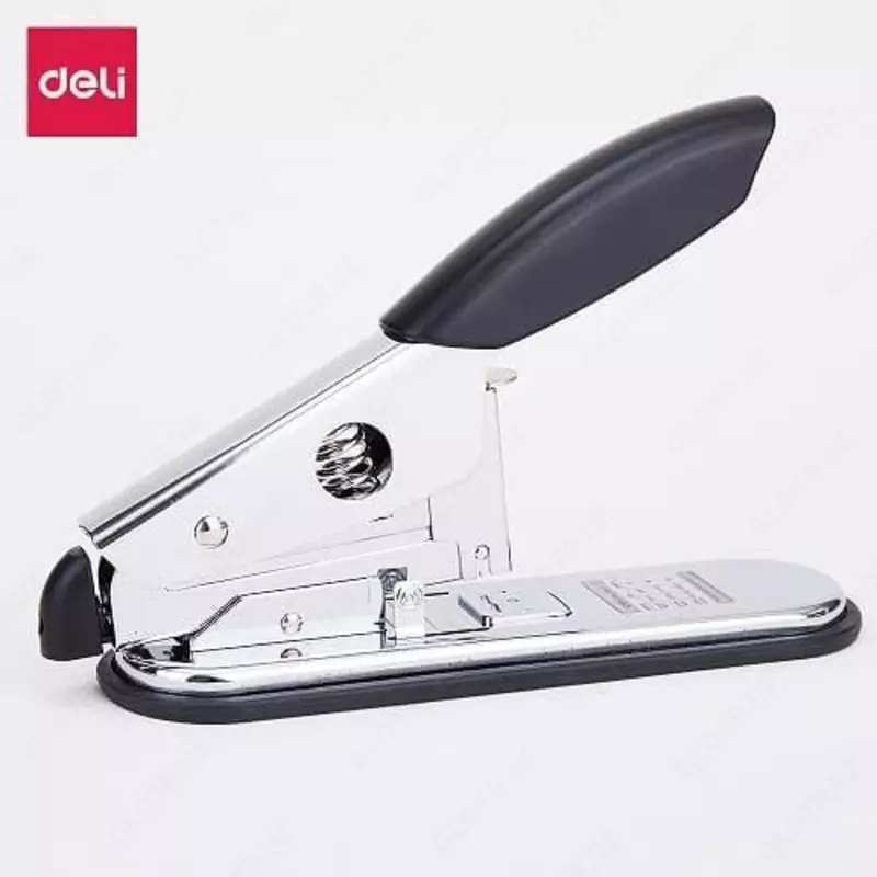   Степлер Deli E0397  скобы № 23/6 - 23/10  на 50 листов