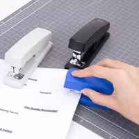  Степлер Deli E0425  скобы № 24/6 и 26/6  на 25 листов Оптом и розница