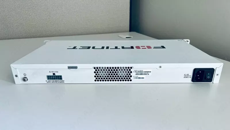   Межсетевой экран FortiGate 100E