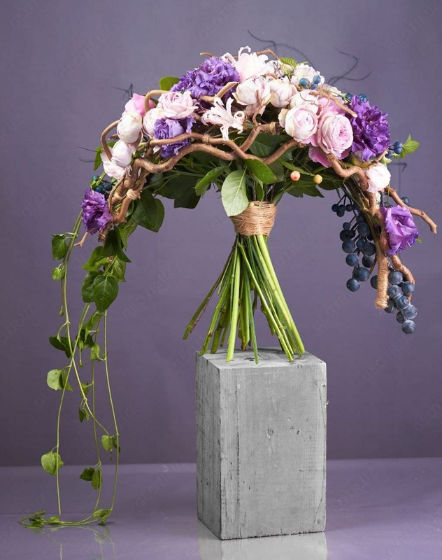 Креативный букет цветов (арт-27) - по запросу