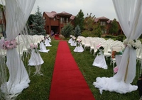 Аренда аксессуаров для проведения мероприятий (зонты  стойки  ковры  навесы)