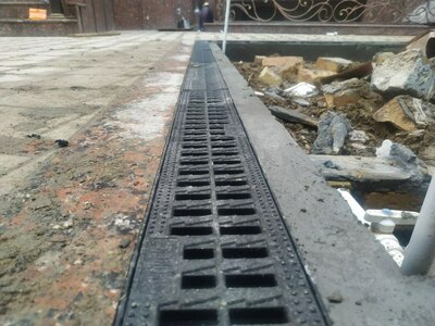 Лотки для огорода и гаража.