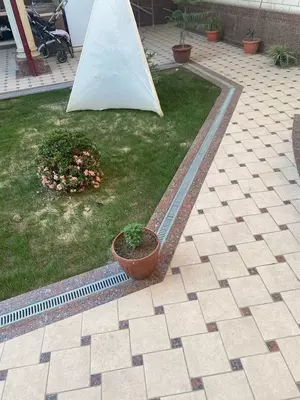 Лоток дренажный для отвода воды