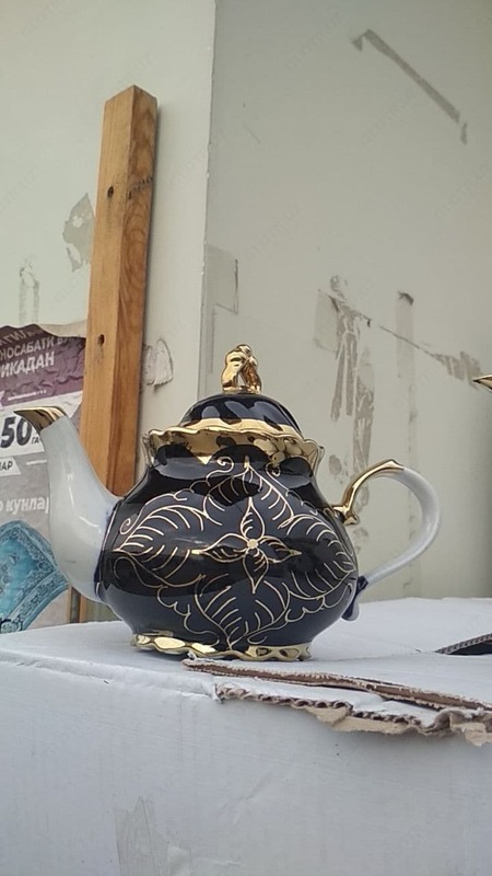 Чайник для заварки с орнаментом