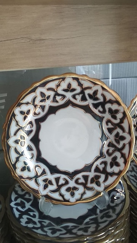 Тарелочки с орнаментом