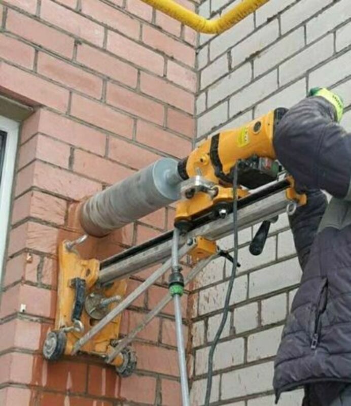 Алмазное бурение фундамента